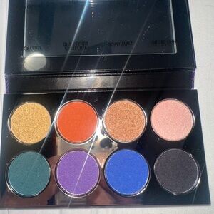 M•A•C Marvel Studio’s Black Panther Eyeshadow Palette